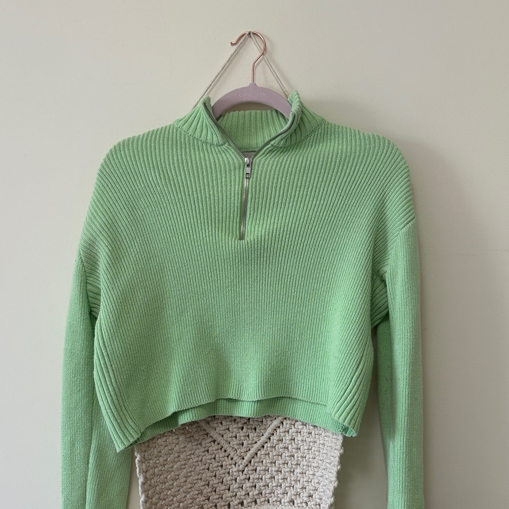 Urban Outfitters | Quarter Zip Green Sweater | Size S